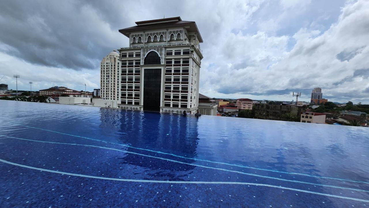 Nusa Luxurious Suite Kota Bharu Esterno foto