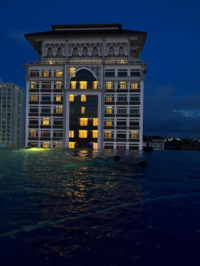 Nusa Luxurious Suite Kota Bharu Esterno foto