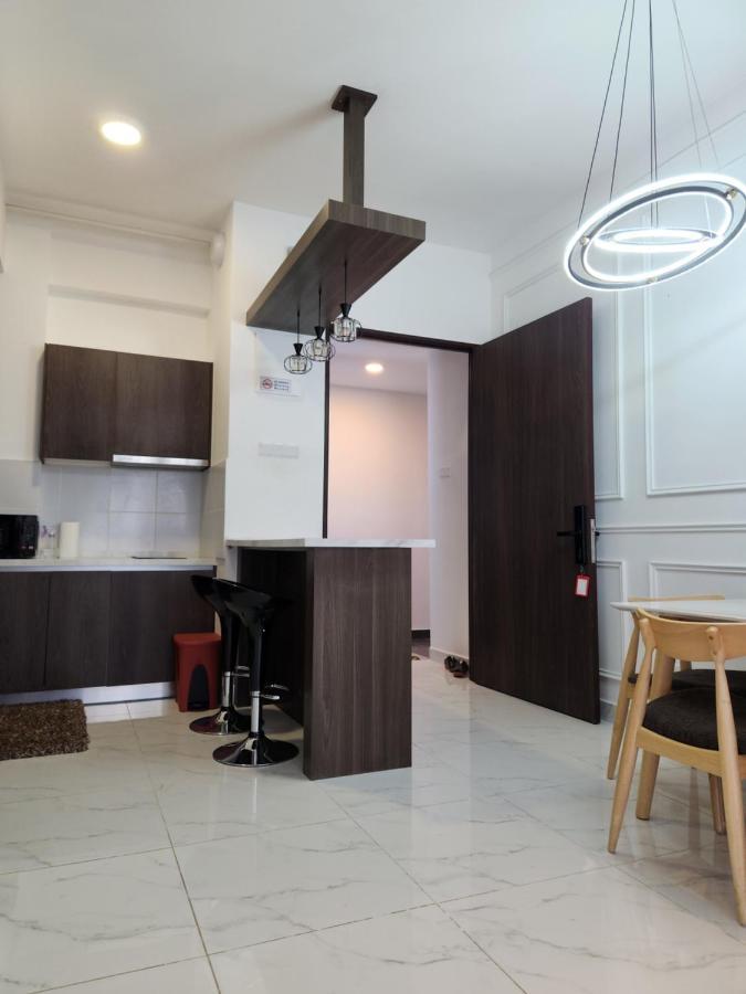 Nusa Luxurious Suite Kota Bharu Esterno foto