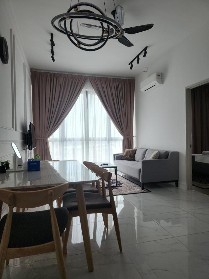 Nusa Luxurious Suite Kota Bharu Esterno foto