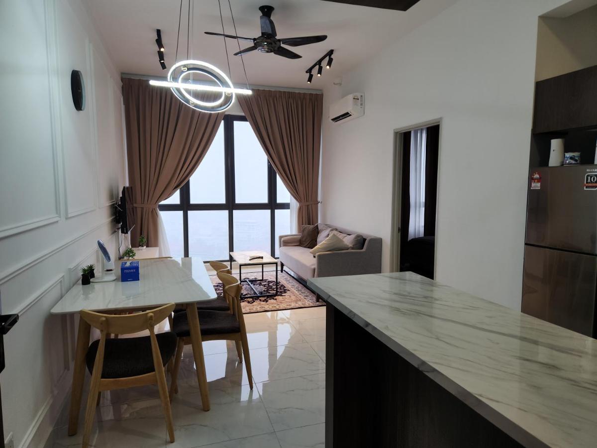 Nusa Luxurious Suite Kota Bharu Esterno foto