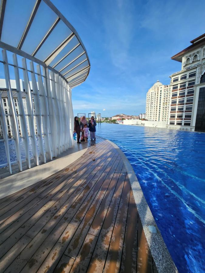 Nusa Luxurious Suite Kota Bharu Esterno foto