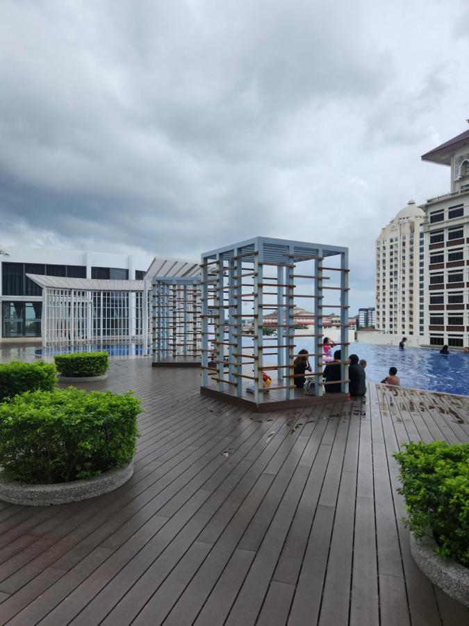 Nusa Luxurious Suite Kota Bharu Esterno foto