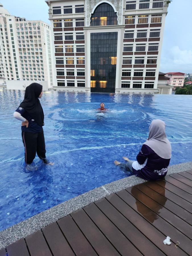 Nusa Luxurious Suite Kota Bharu Esterno foto